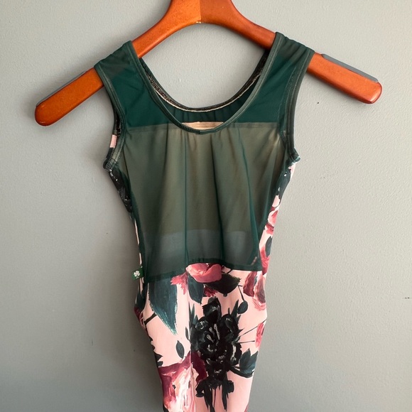 Beautiful for spring- floral Lucky Leo leotard! Great condition! - Picture 2 of 3